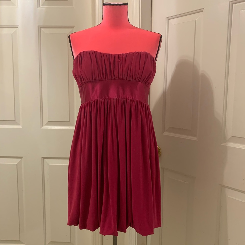 Bebe babydoll strapless dress w/silk trim
